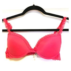 aerie 32B pink Push-Up Bra, with lace detailing!